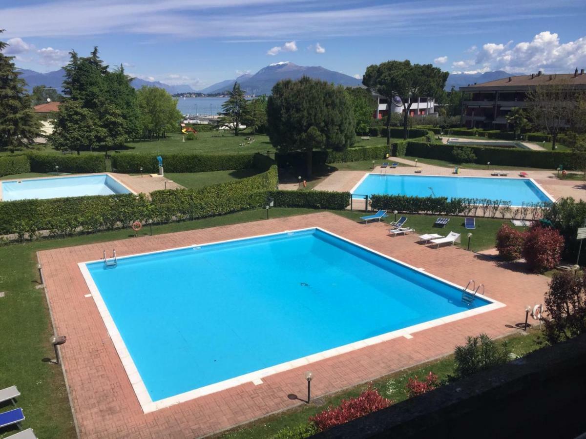 Casa Palazzo Desenzano del Garda Exterior foto